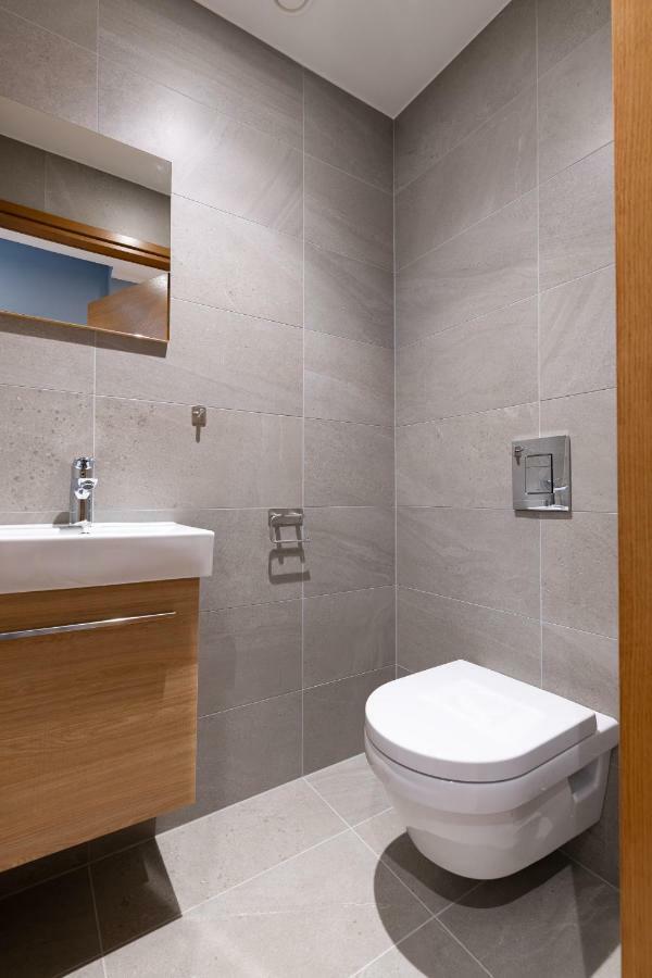 Self-Check-In 3 Bedroom Apartment With Sauna And Balconies Tallinn Kültér fotó